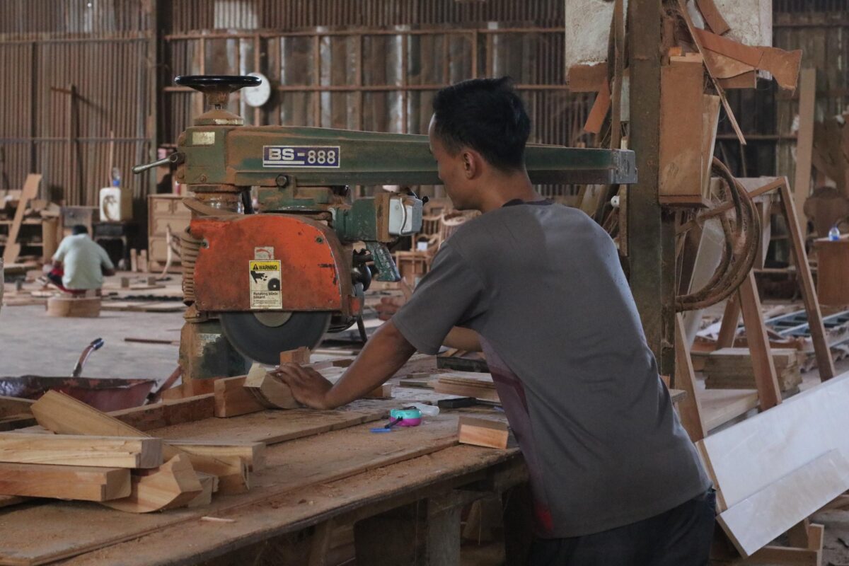 Daabadi - Furniture Manufacturers 1