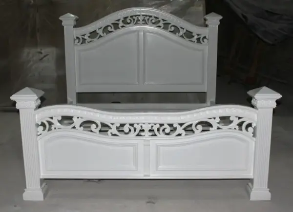 Daabadi Furniture Wholesale Classic French Provincial Bed Super King-Size White Duco Mahogany