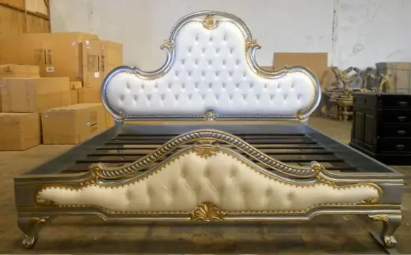 Daabadi Furniture Wholesale Classic French Painted Bed Super King-Size Gold Mahogany