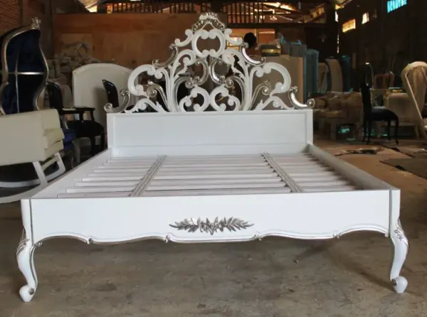 Daabadi Furniture Wholesale Classic French Painted Bed Super King-Size White Duco Mahogany