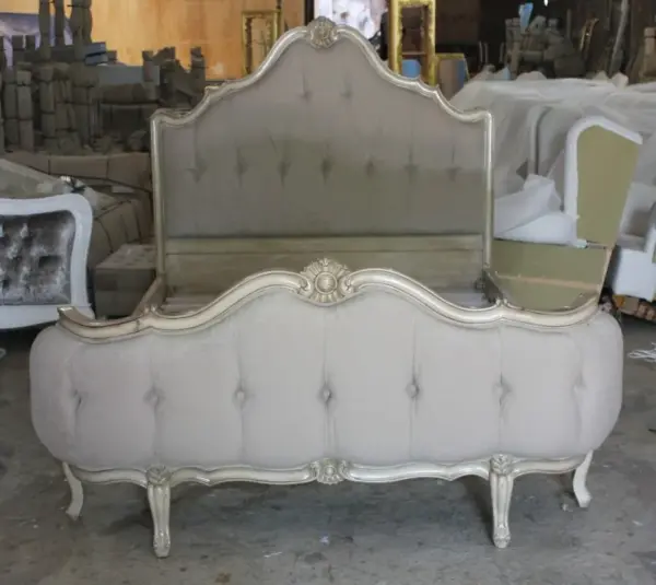 Daabadi Furniture Wholesale Classic French Painted Bed Super King-Size White Duco Mahogany