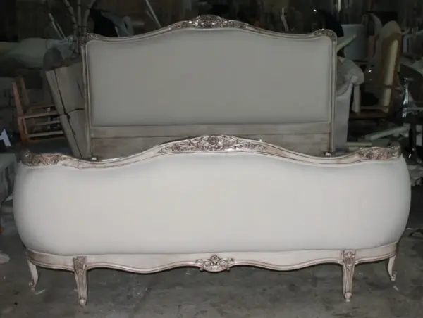 Daabadi Furniture Wholesale Classic French Painted Bed King-Size White Duco Mahogany