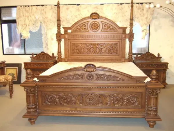 Daabadi Furniture Wholesale Classic French Painted Bed King-Size Brown Mahogany