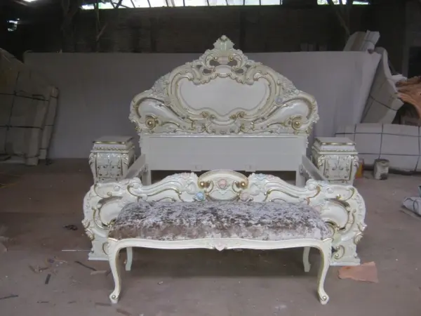 Daabadi Furniture Wholesale Classic French Painted Bed King-Size White Duco Mahogany