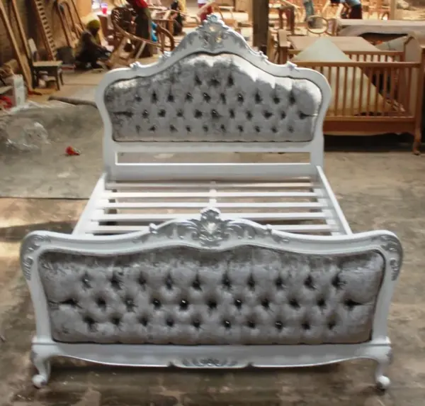 Daabadi Furniture Wholesale Classic French Painted Bed King-Size White Duco Mahogany