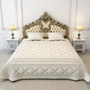 Daabadi Furniture Wholesale Classic French Provincial Bed King-Size Gold Duco Painted Mahogany