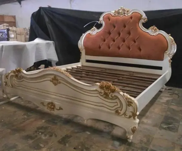 Daabadi Furniture Wholesale Classic French Louise Bed Queen-Size White Duco Mahogany