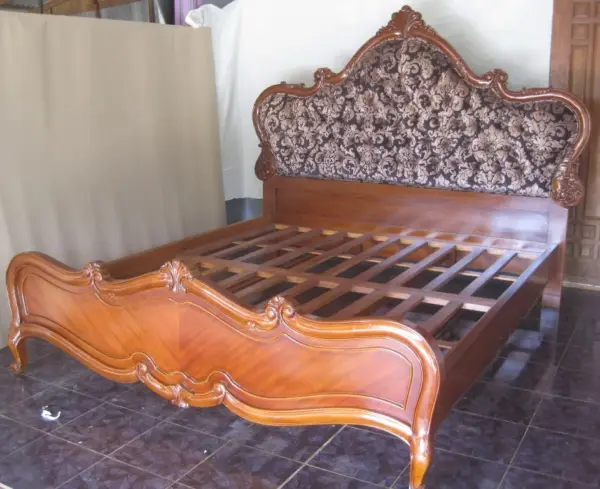 Daabadi Furniture Wholesale Classic French Provincial Bed Queen-Size Walnut Mahogany
