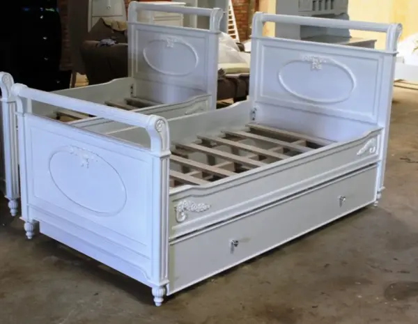 Daabadi Furniture Wholesale Classic French Provincial Bed Single-Size White Duco Mahogany