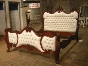 Daabadi Furniture Wholesale Classic French Provincial Bed Queen-Size Brown Mahogany