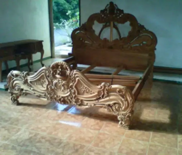 Daabadi Furniture Wholesale Classic French Vintage Bed Queen-Size Natural Mahogany