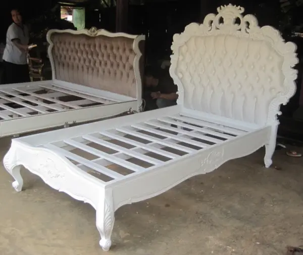 Daabadi Furniture Wholesale Classic Fench Provincial Bed Queen-Size White Duco Mahogany
