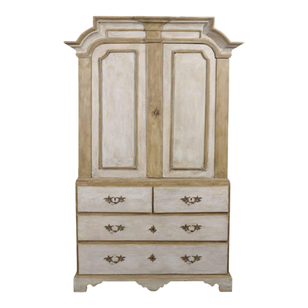 Elegant classic wardrobe with white and beige finish