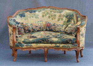 Daabadi Furniture Wholesale Classic Louise Sofa 2-Seater Painted Walnut Brown Mahogany Fabric Multi-Color