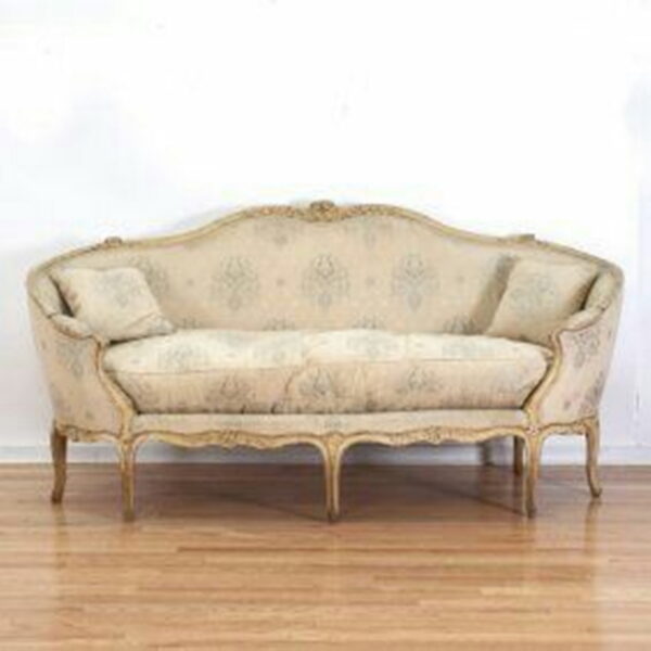 Daabadi Furniture Wholesale Classic Louise Sofa 2-Seater Painted White-Wash Mahogany Fabric Beige